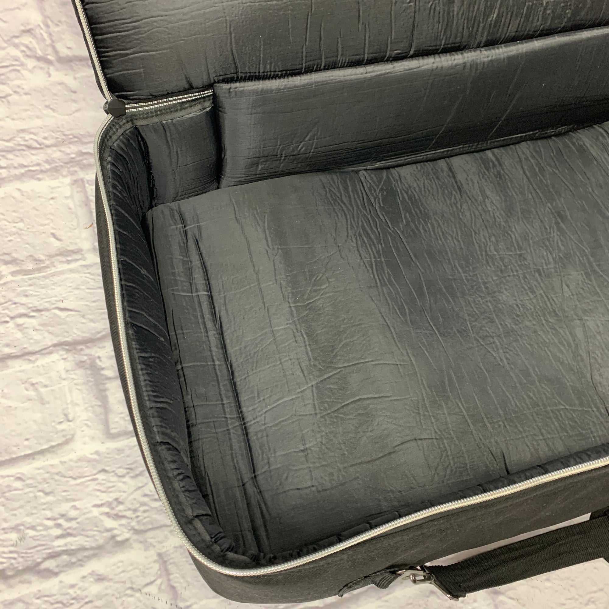Road Runner 88-Key Rolling Keyboard Bag