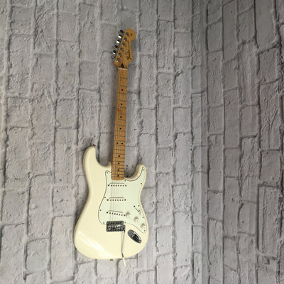 2014 Fender White Mexican Stratocaster