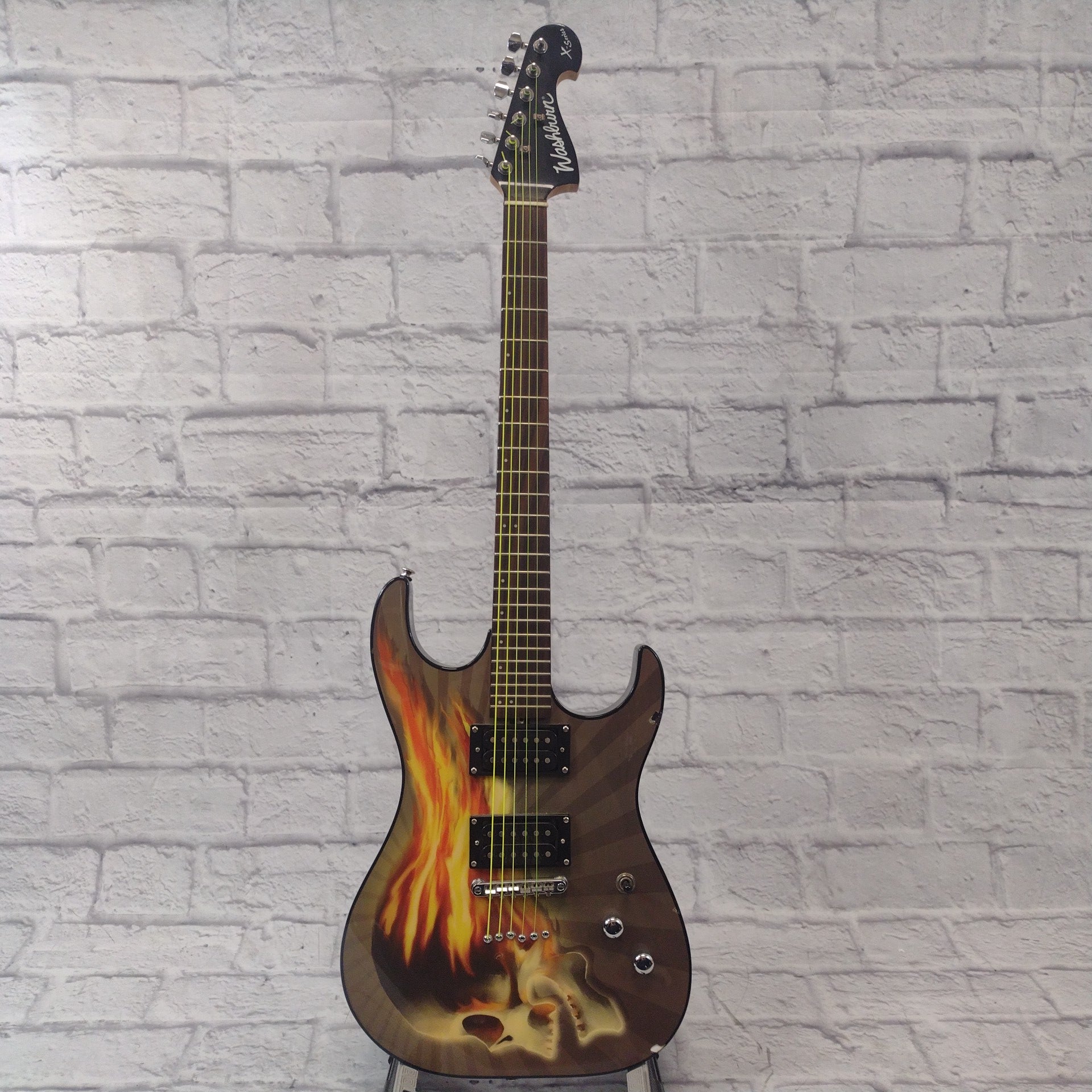 Washburn X Series Skull Graphic Electric Guitar - Evolution