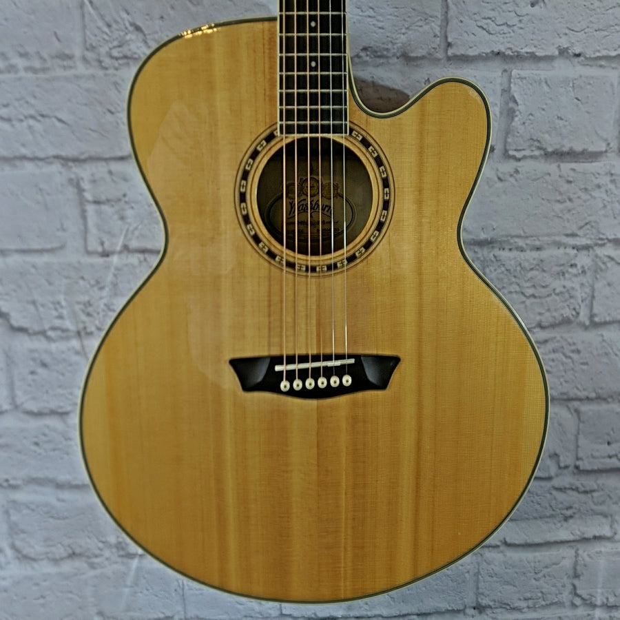Washburn WJ40SCE Jumbo Acoustic Guitar With Hardshell Case