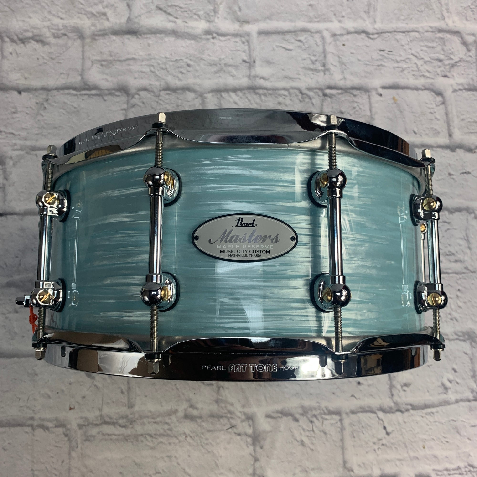 Pearl Masters Maple Reserve Music City Custom Ice Blue Oyster Snare