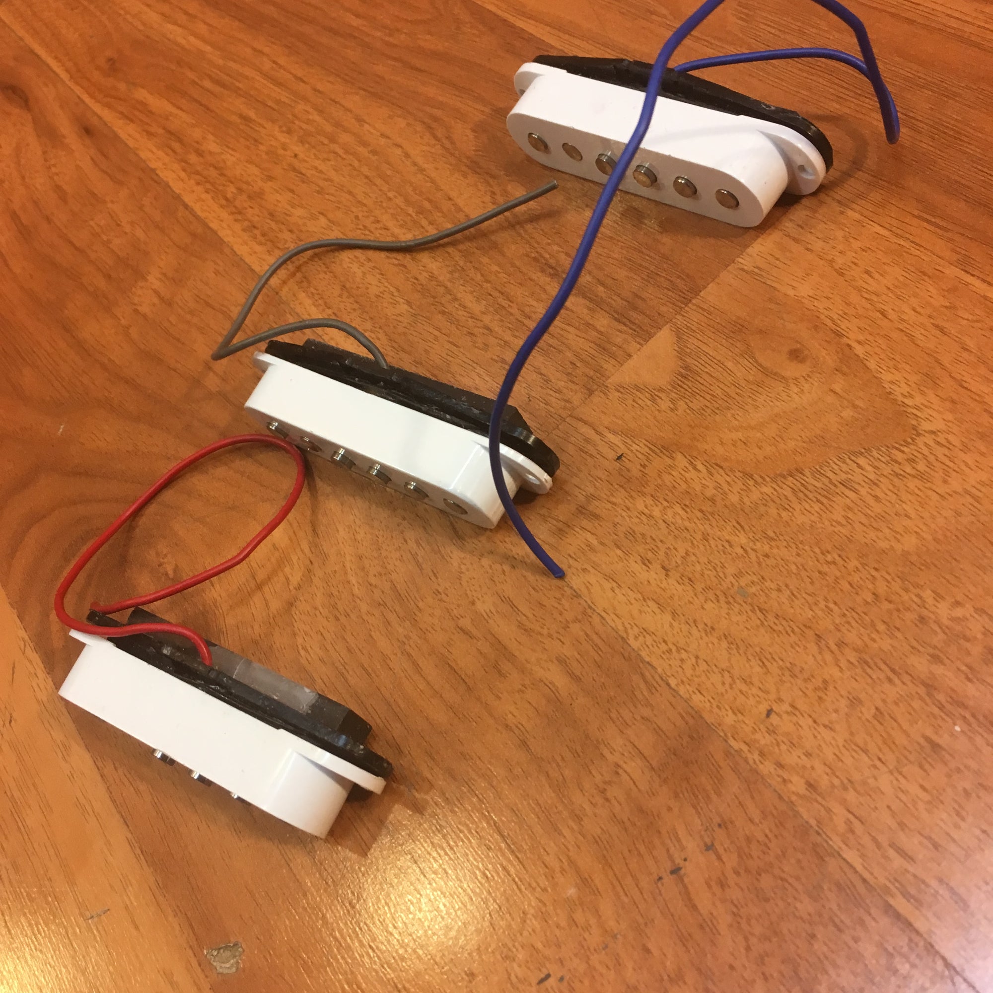 Unknown Strat Single Coil Pickup Set White