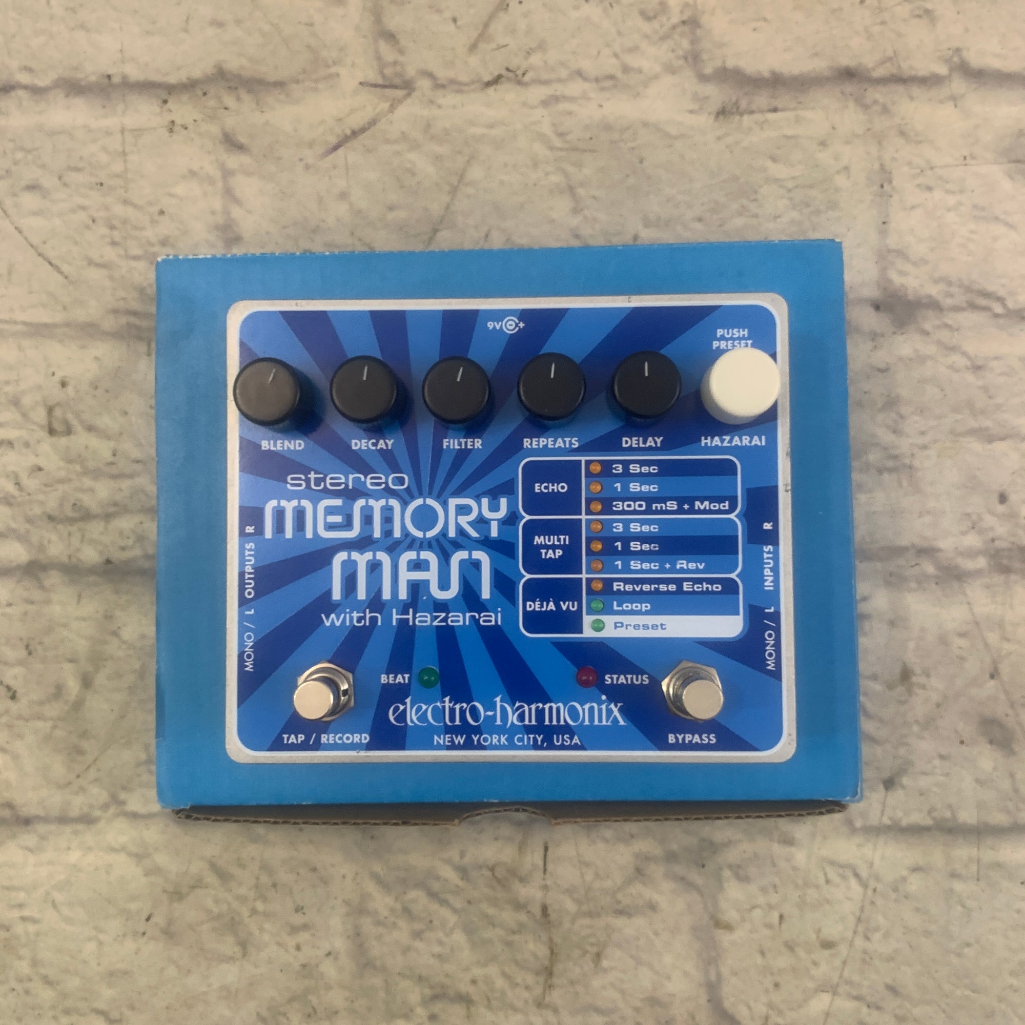 Electro-Harmonix Memory Man With Hazarai / Looper Delay Pedal