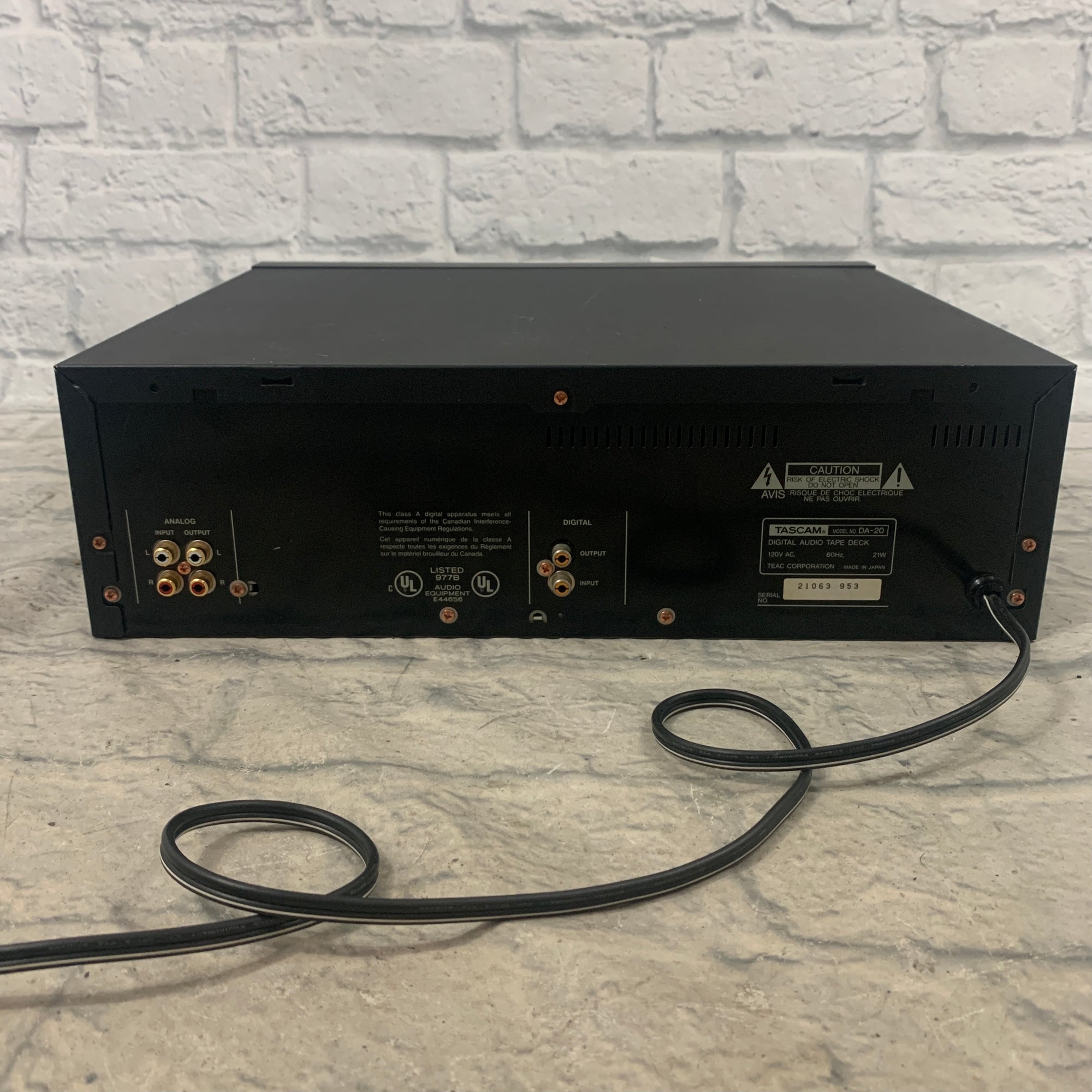 Tascam DA-20 Digital Audio Recorder DAT