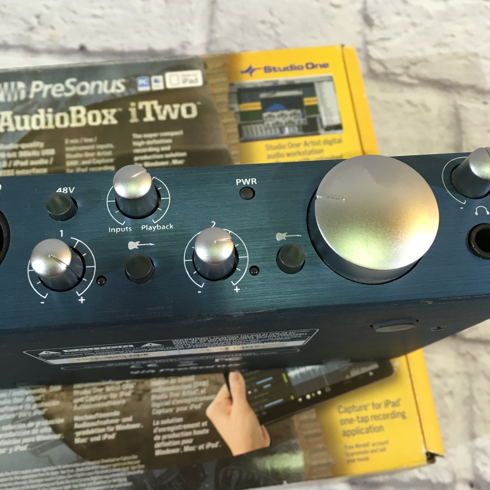 Presonus Audiobox iTwo Interface w/USB Cable