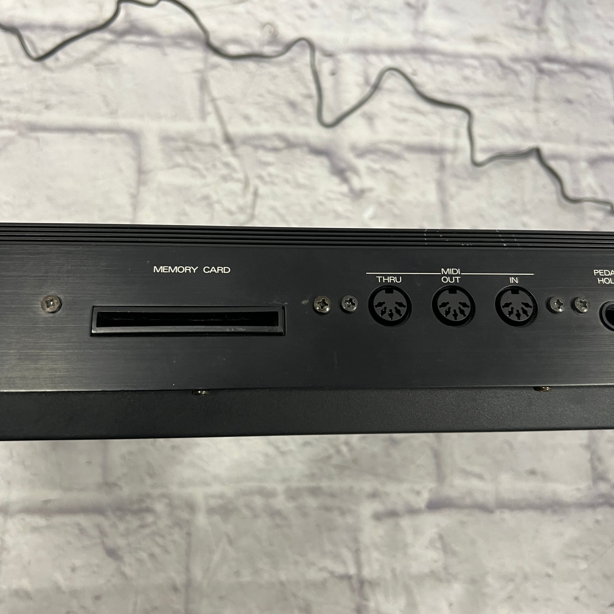 Roland D-5 61-Key Digital Synthesizer