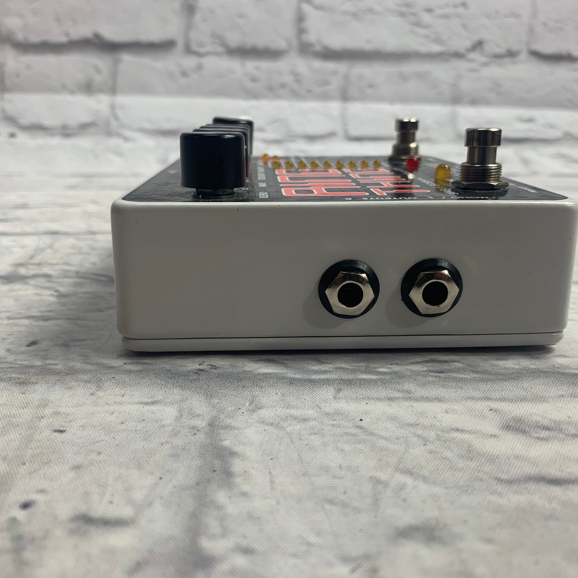 Electro-Harmonix Ring Thing Pedal