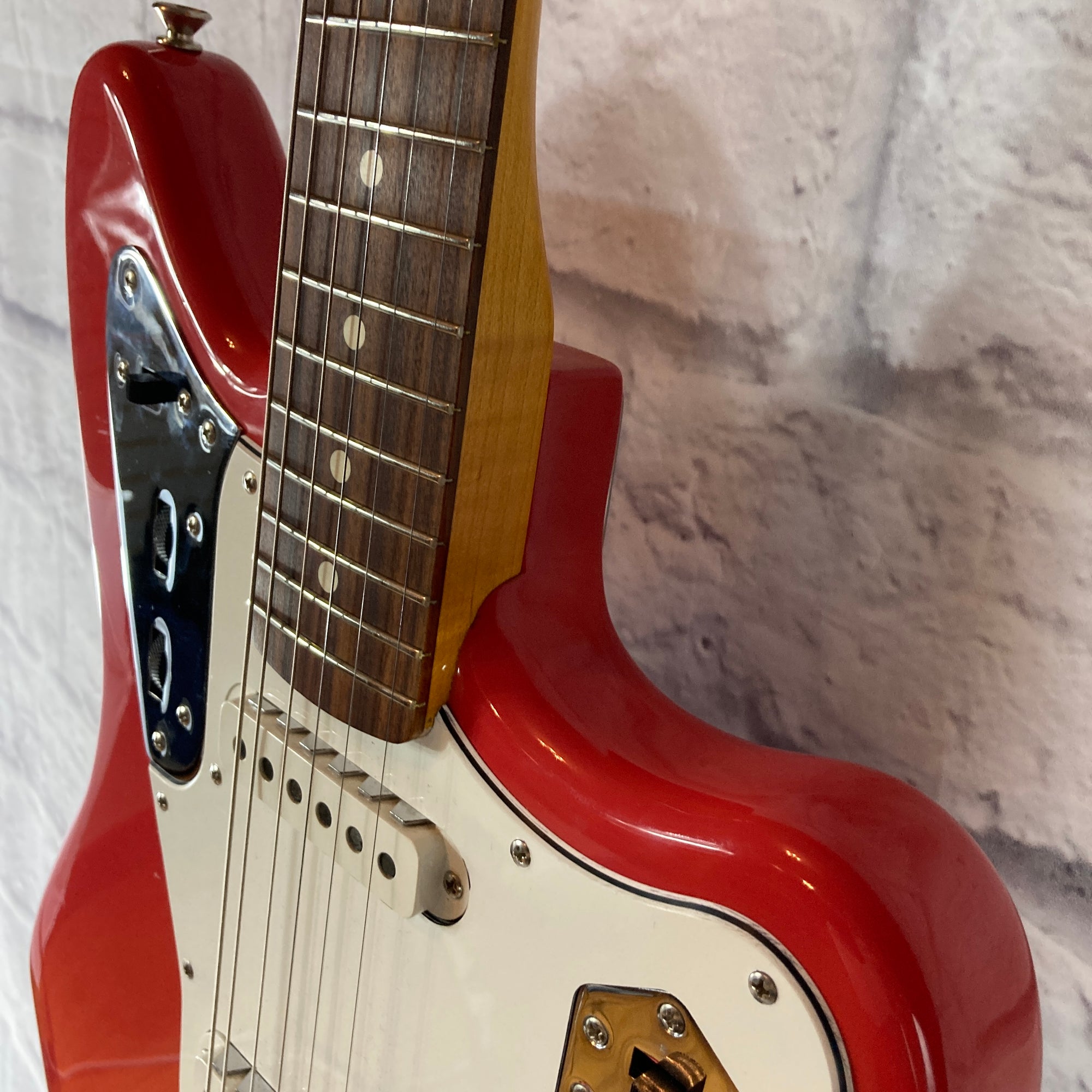 Fender Classic Series 60's Jaguar Electric Guitar - Evolution Music