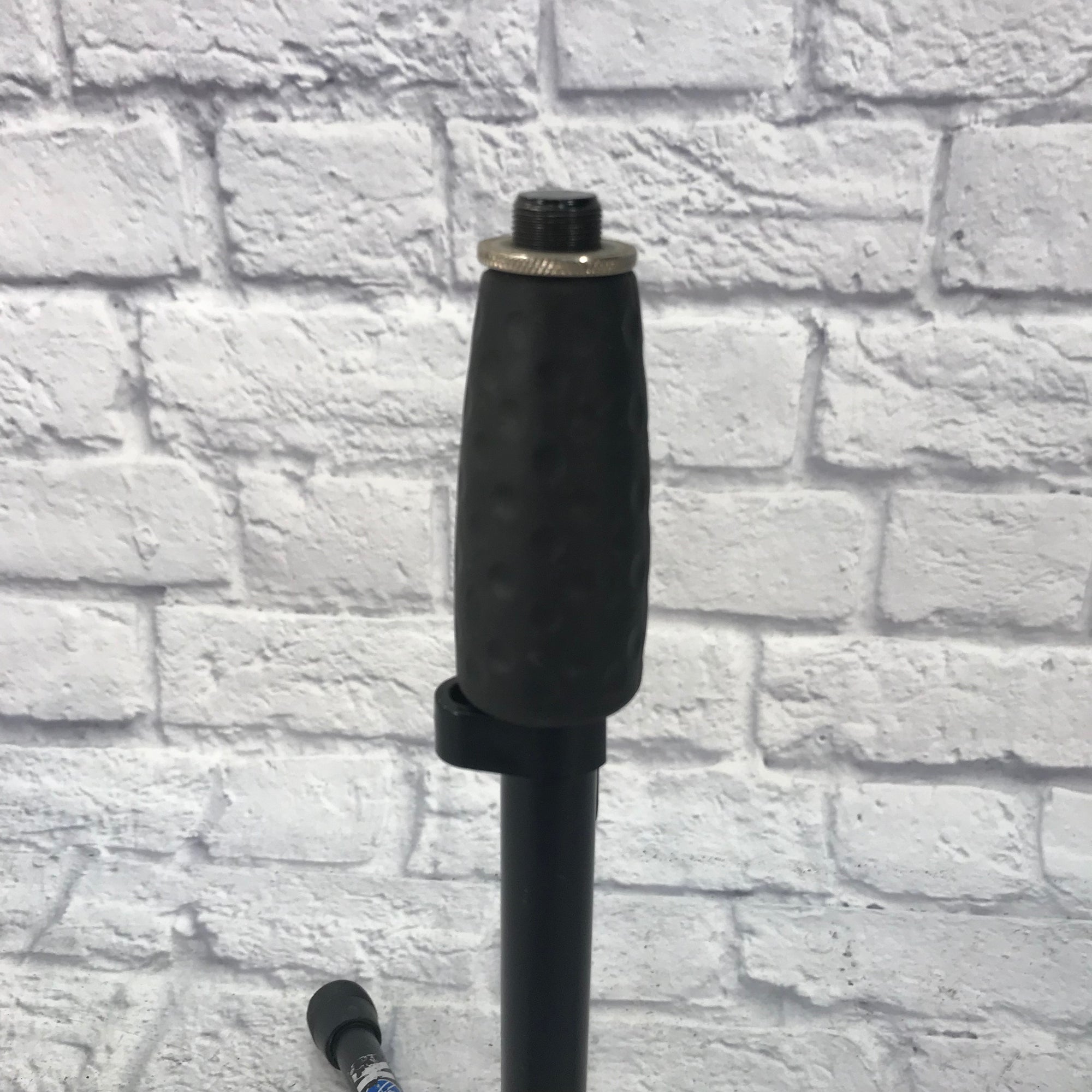 Quick Lok Short Tripod Microphone Straight Stand
