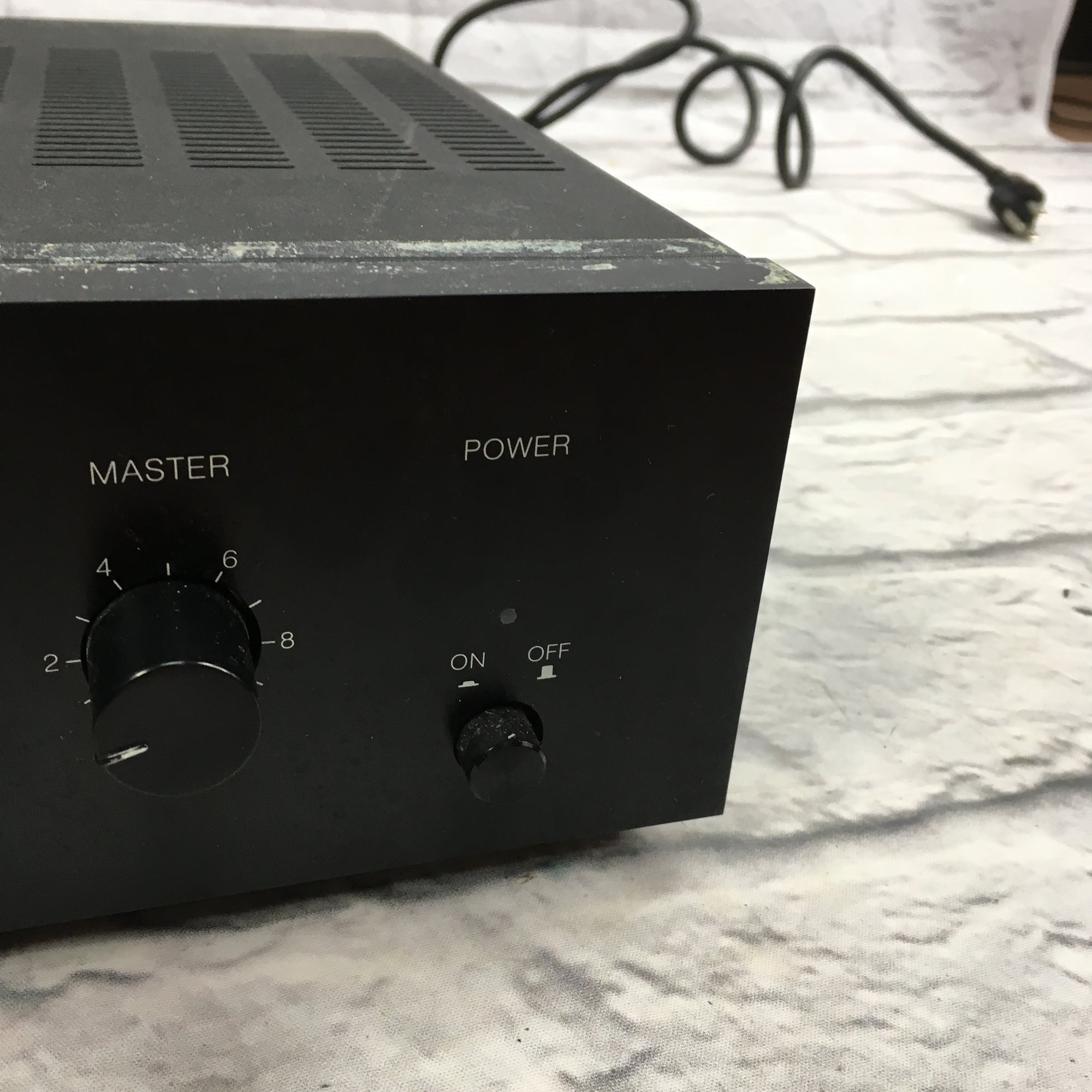 TOA A506A Powered 5 Channel Mixer
