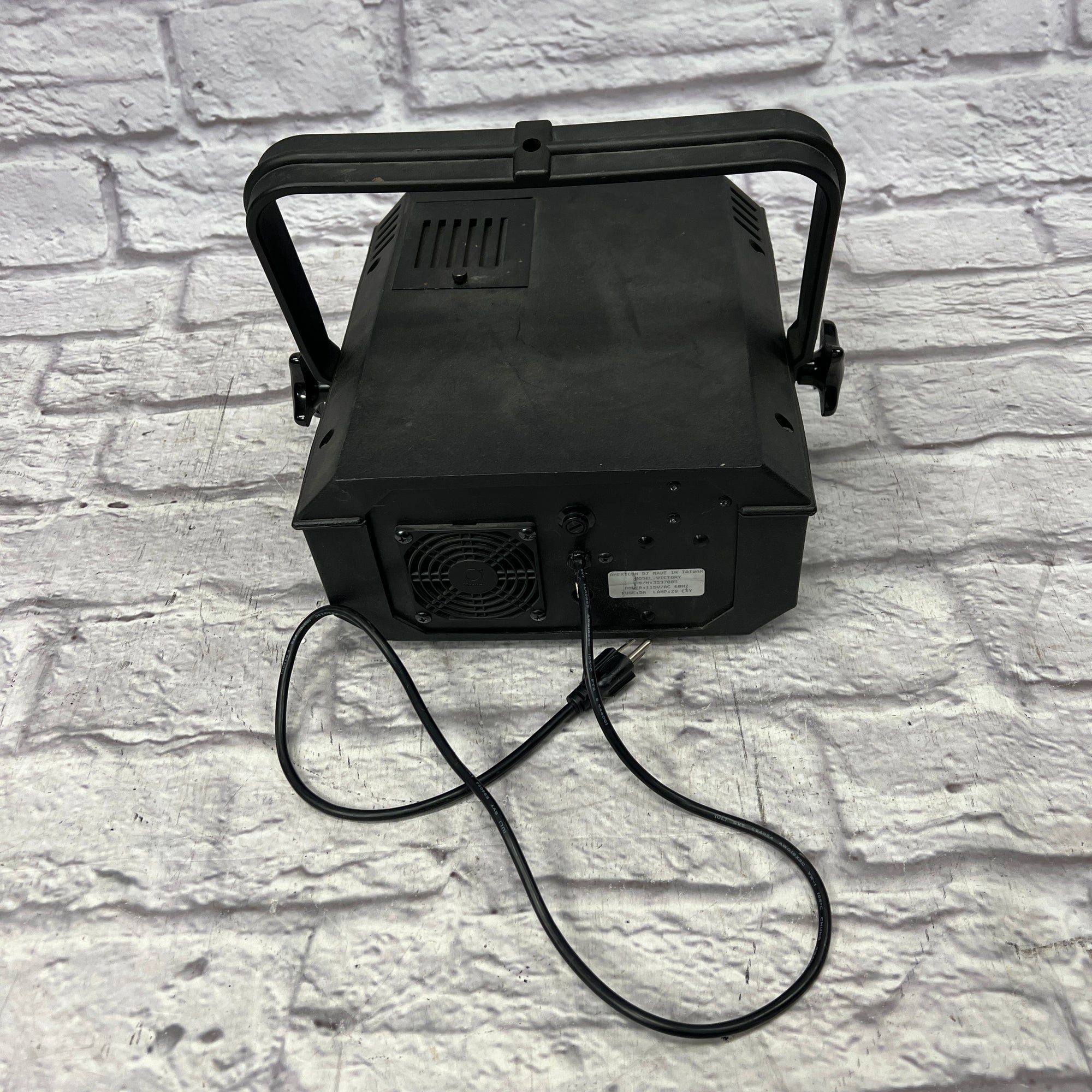 American DJ Victory Light