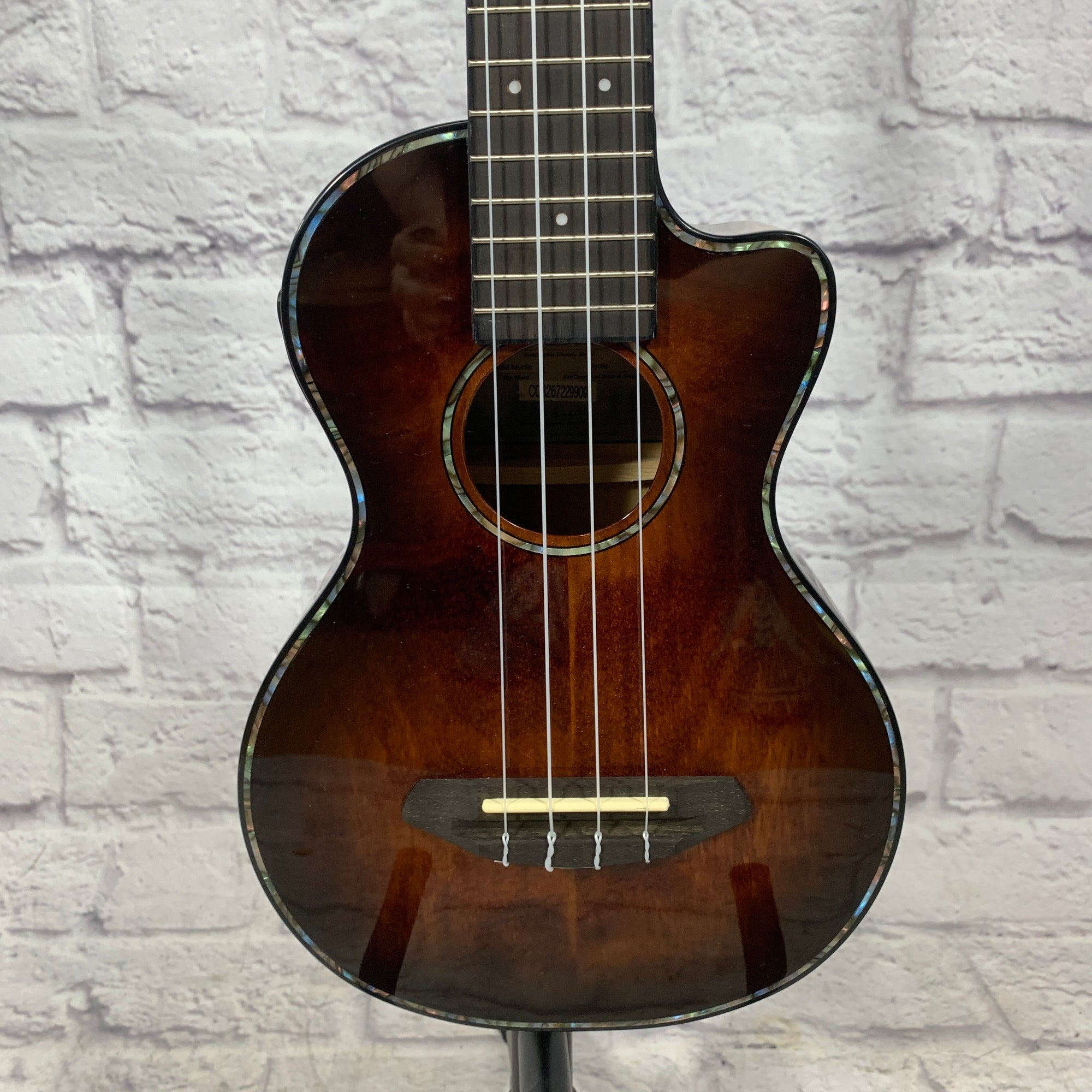 Breedlove Pursuit BO CE Ukulele