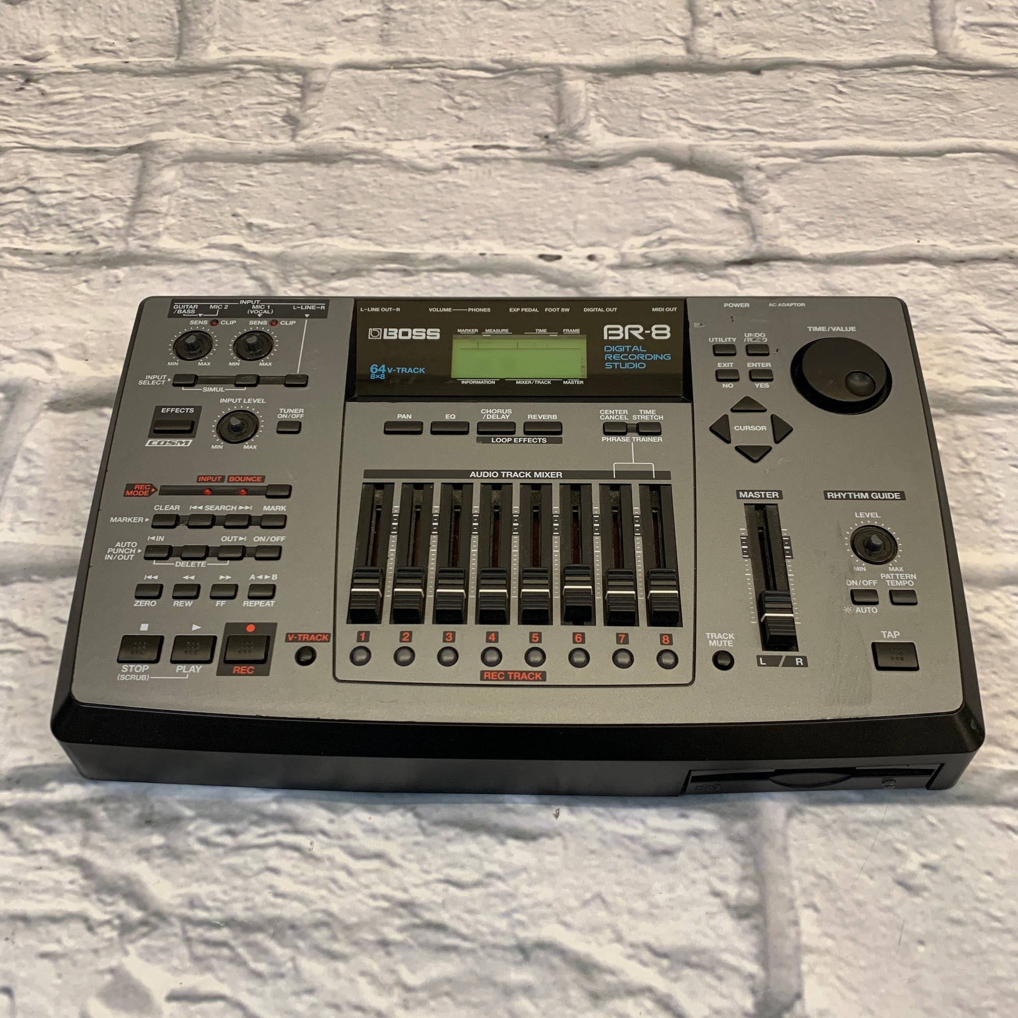 BOSS BR-8 Digital Recording Studio / Multi-Track Recorder