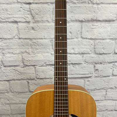 Art and Lutherie Spruce Acoustic Guitar