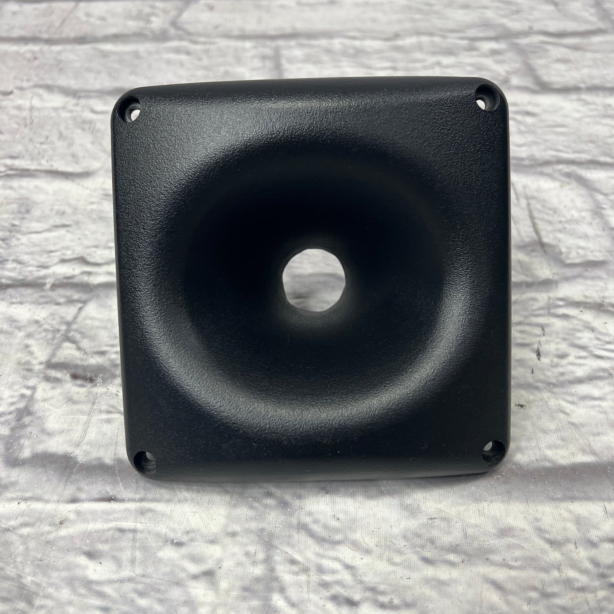 Unknown Speaker Horn