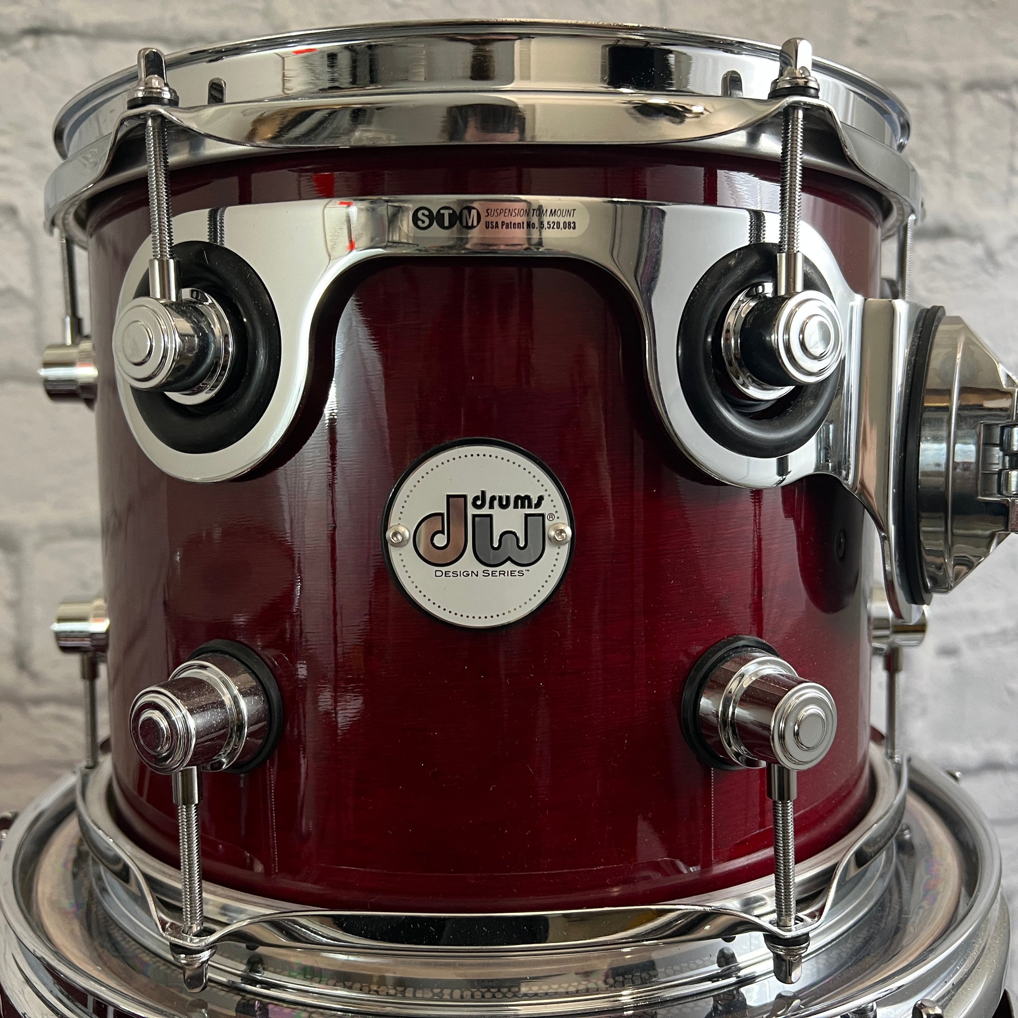 DW Design Series Drum Kit - Cherry Stain 8x10 / 9x12 / 14x16 / 18x22 / Matching 5.5x14 Snare