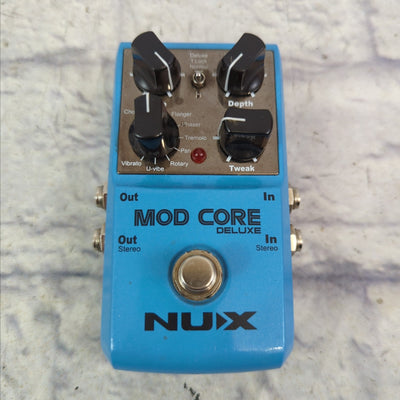 NuX Mod Core Deluxe Chorus Vibrato Tremolo Phaser Rotary Pedal