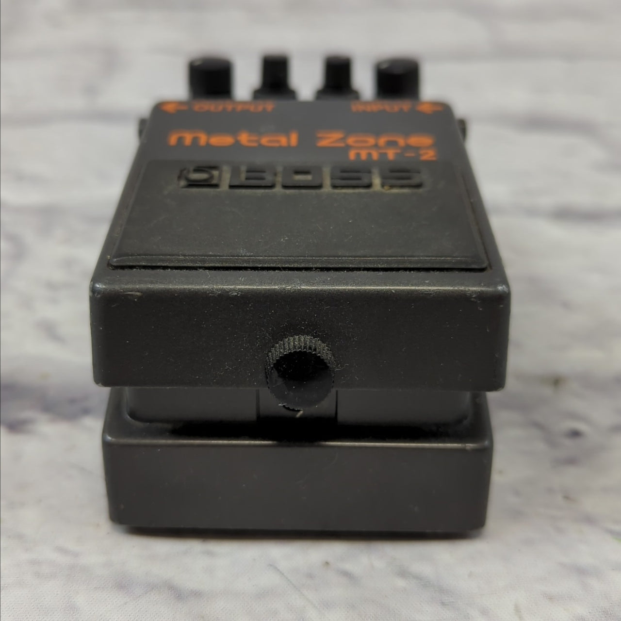 metal zone effects pedal Boss MT-2 Metal Zone Distortion Pedal