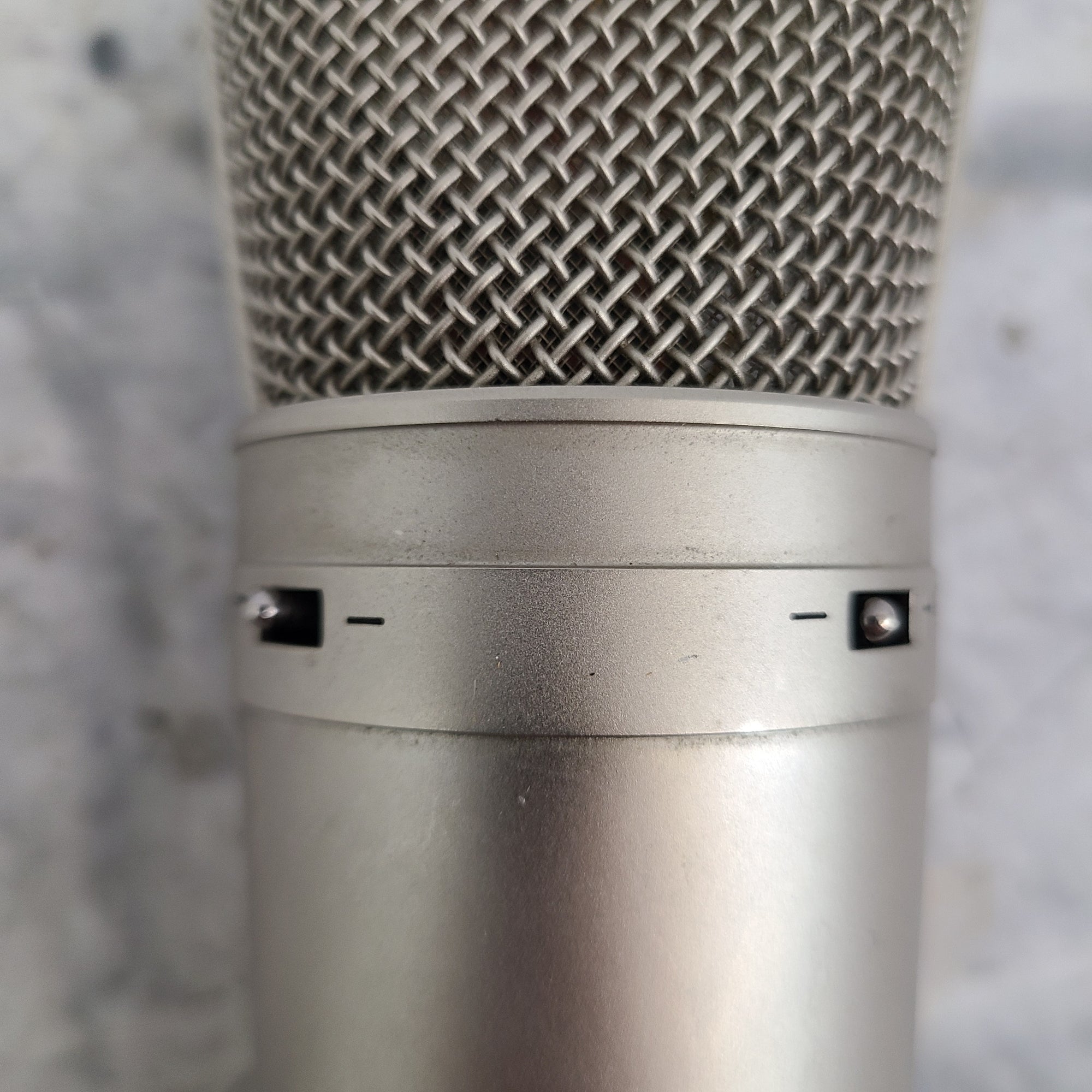 Behringer B2 Studio Multipattern Condenser Microphone