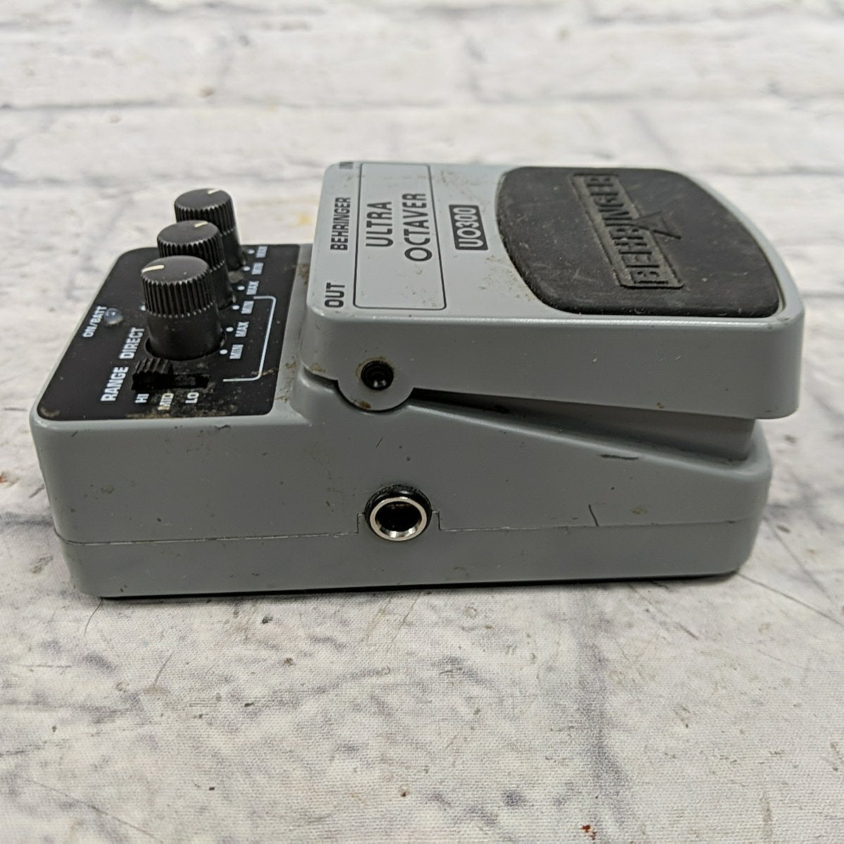 Behringer UO300 Ultra Octaver Pedal