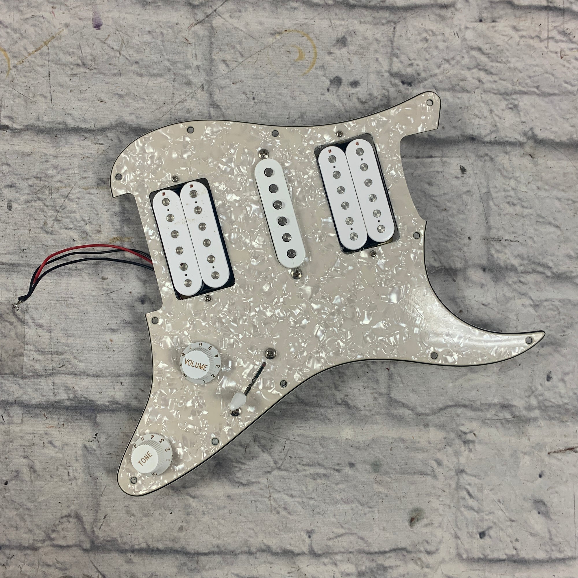 Dragonfire Loaded Pickguard HSH Configuration