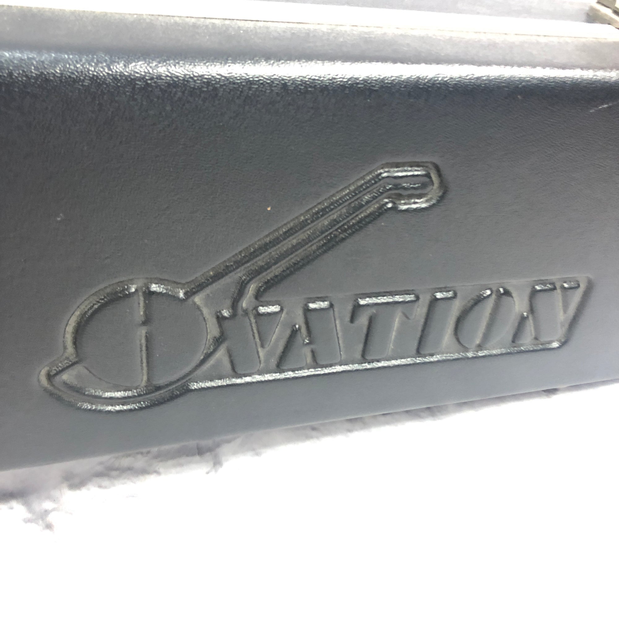 Ovation Deep Bowl Acoustic Guitar Hard Shell Case