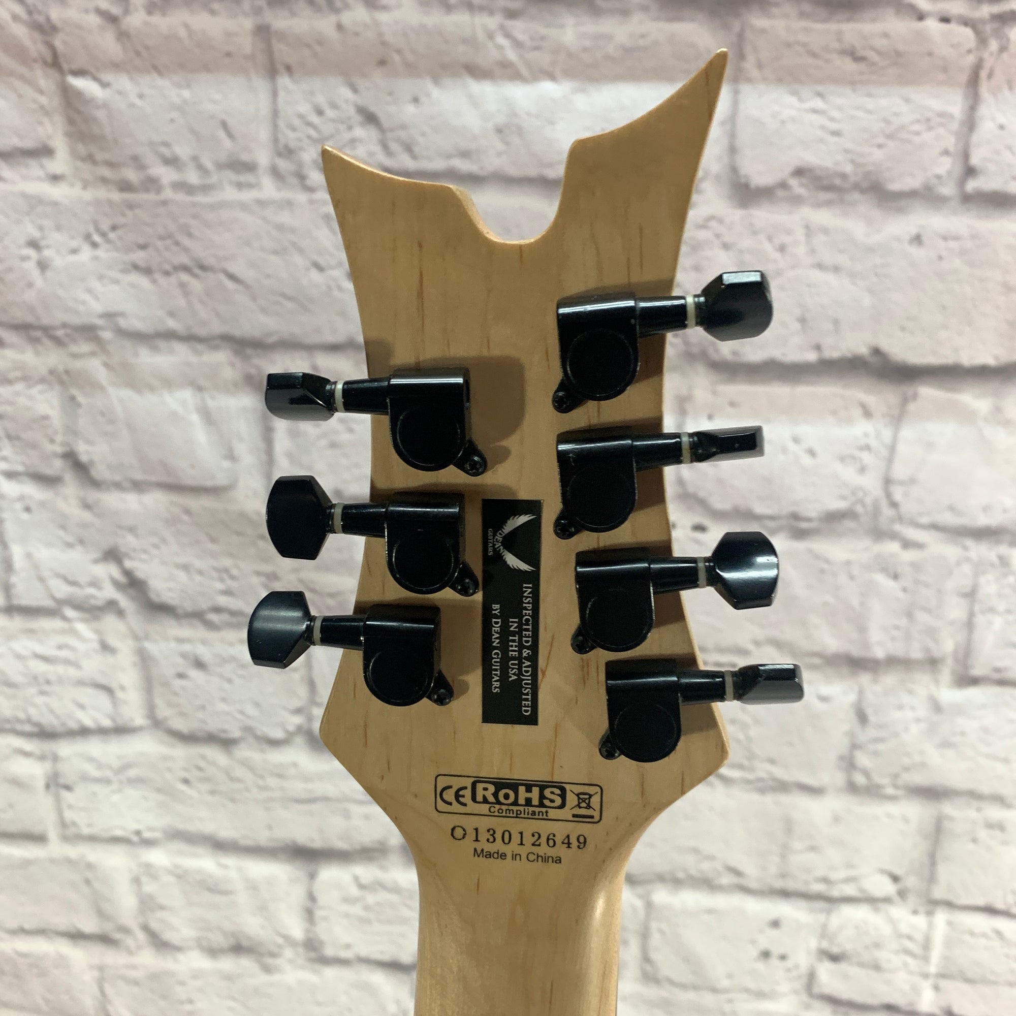 Dean 7-String Vendetta Electric Guitar - Evolution Music