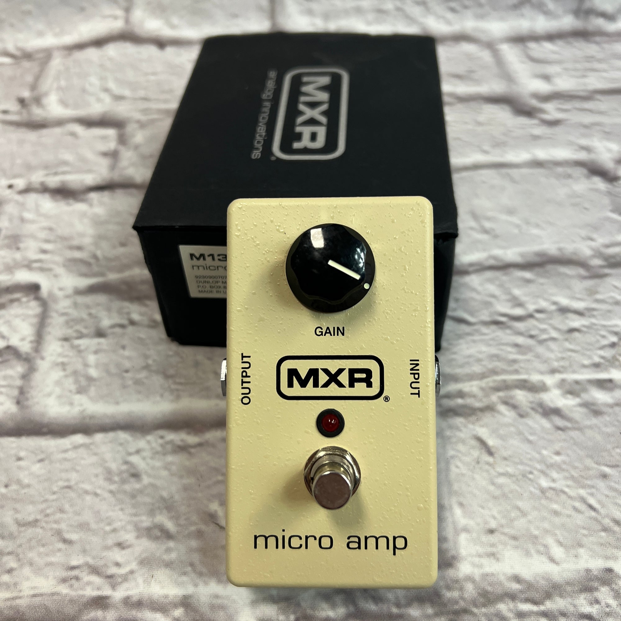 MXR Micro Amp Pedal - Evolution Music