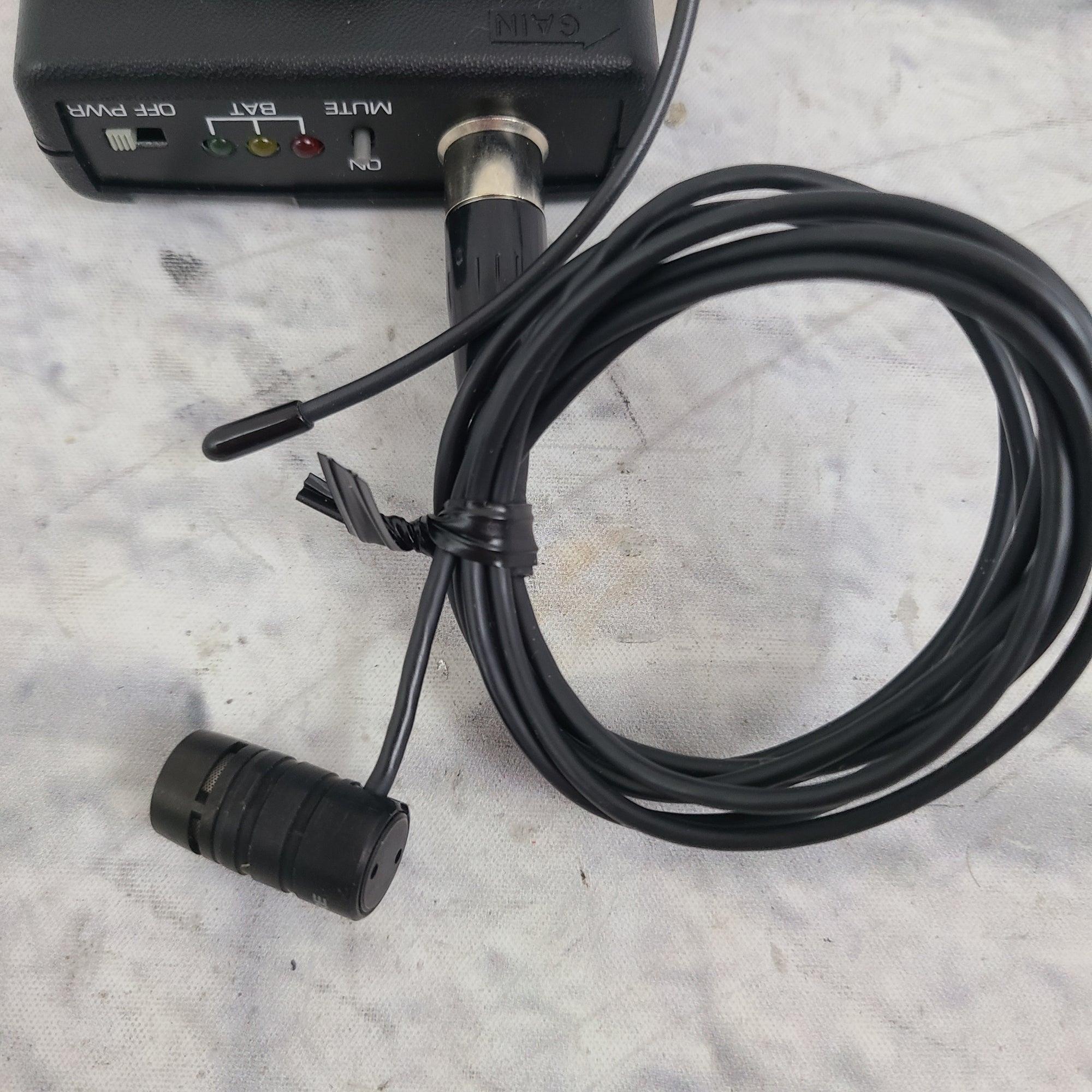 Shure LX1 AD w/ Lav Mic Wireless Transmitter Pack