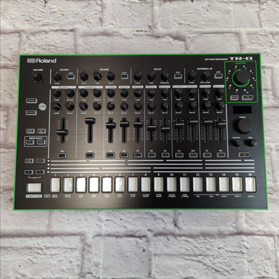 Roland TR-8 Aira Rhythm Performer Drum Machine