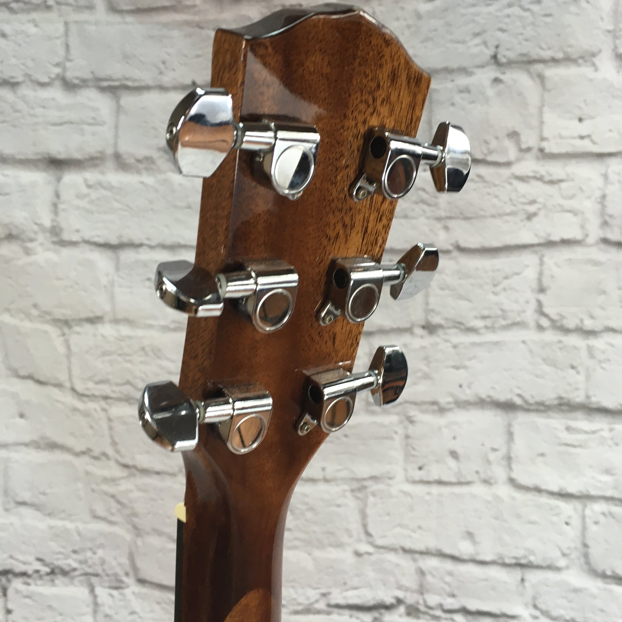 Fender DG60 NAT Acoustic Guitar