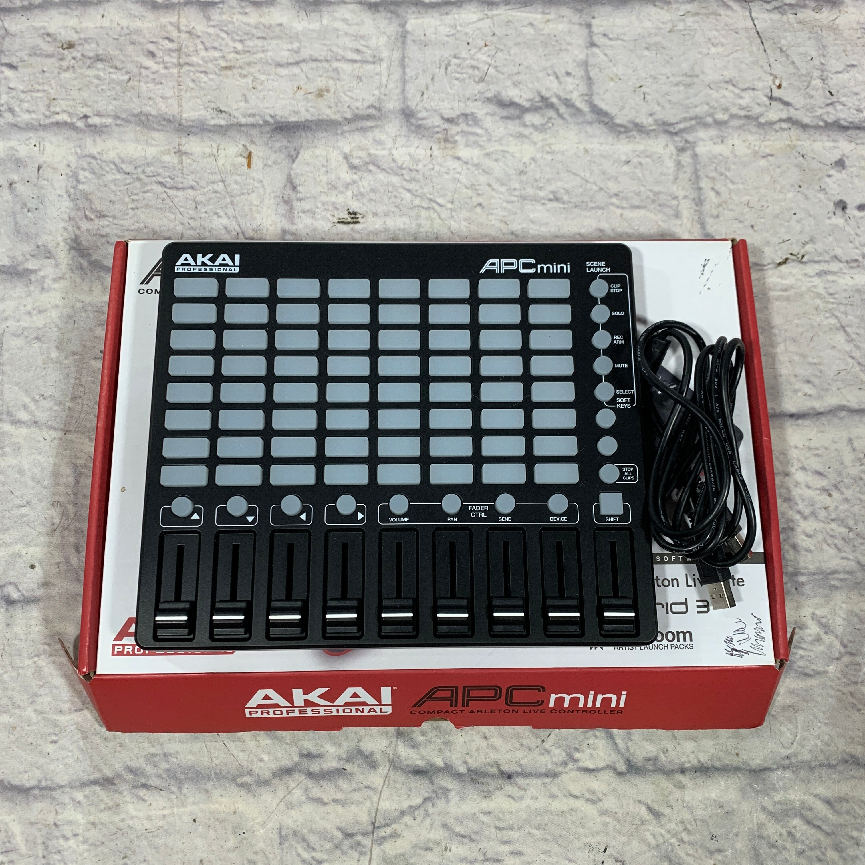 Akai APC Mini Ableton Live MIDI Controller - Evolution Music