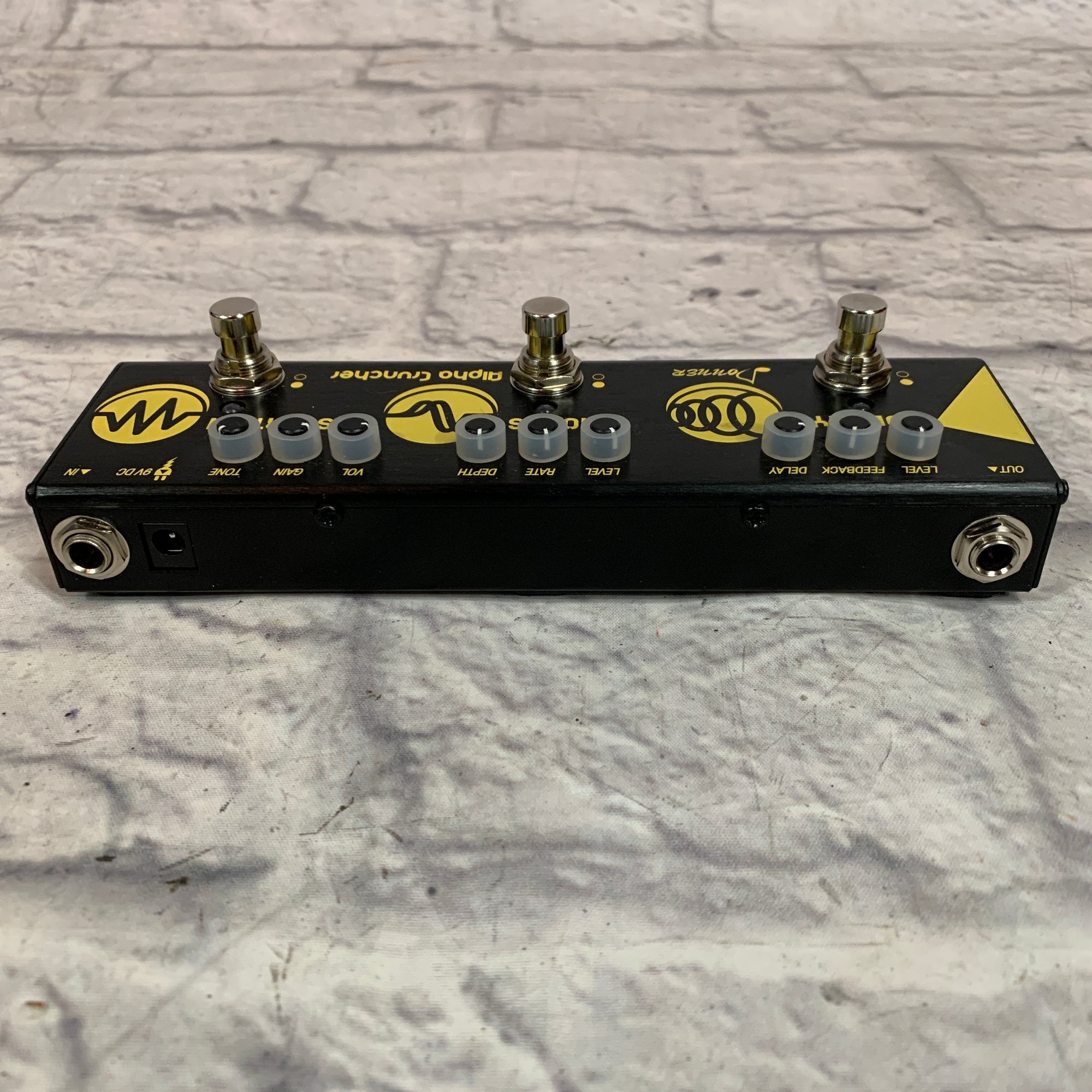 Donner Alpha Cruncher Delay/Chorus/Distortion