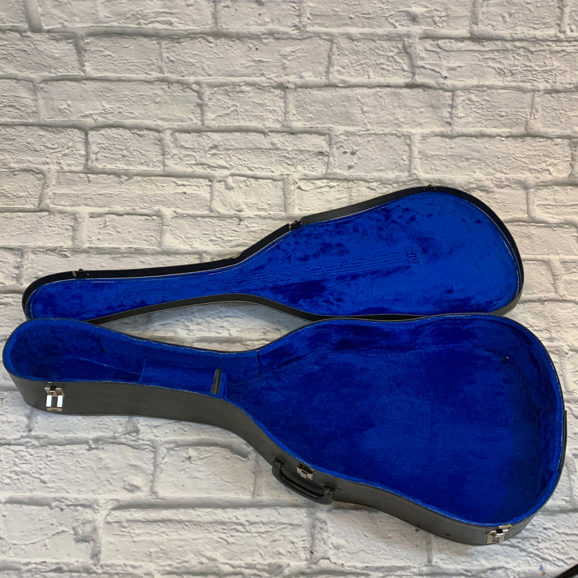 Unknown Chipboard Acoustic Guitar Hard Shell Case