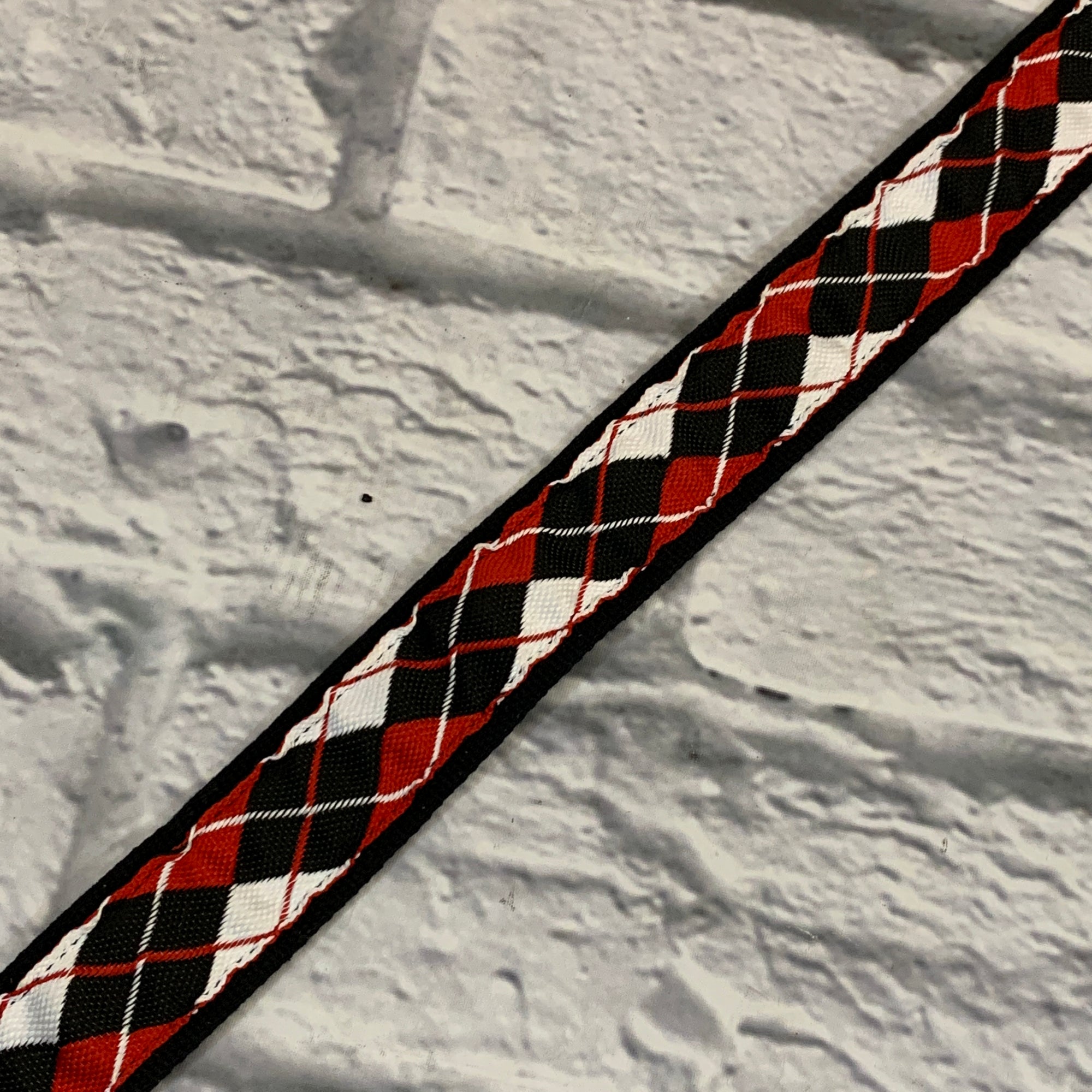 LM Products 2in Argyle Red Guitar Strap