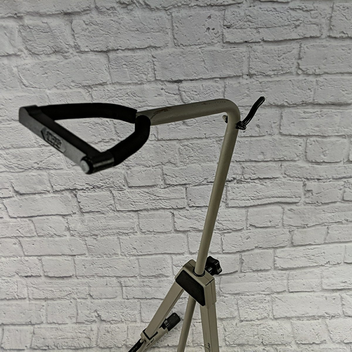 Ingles SA-22 Cello and Upright Bass Stand