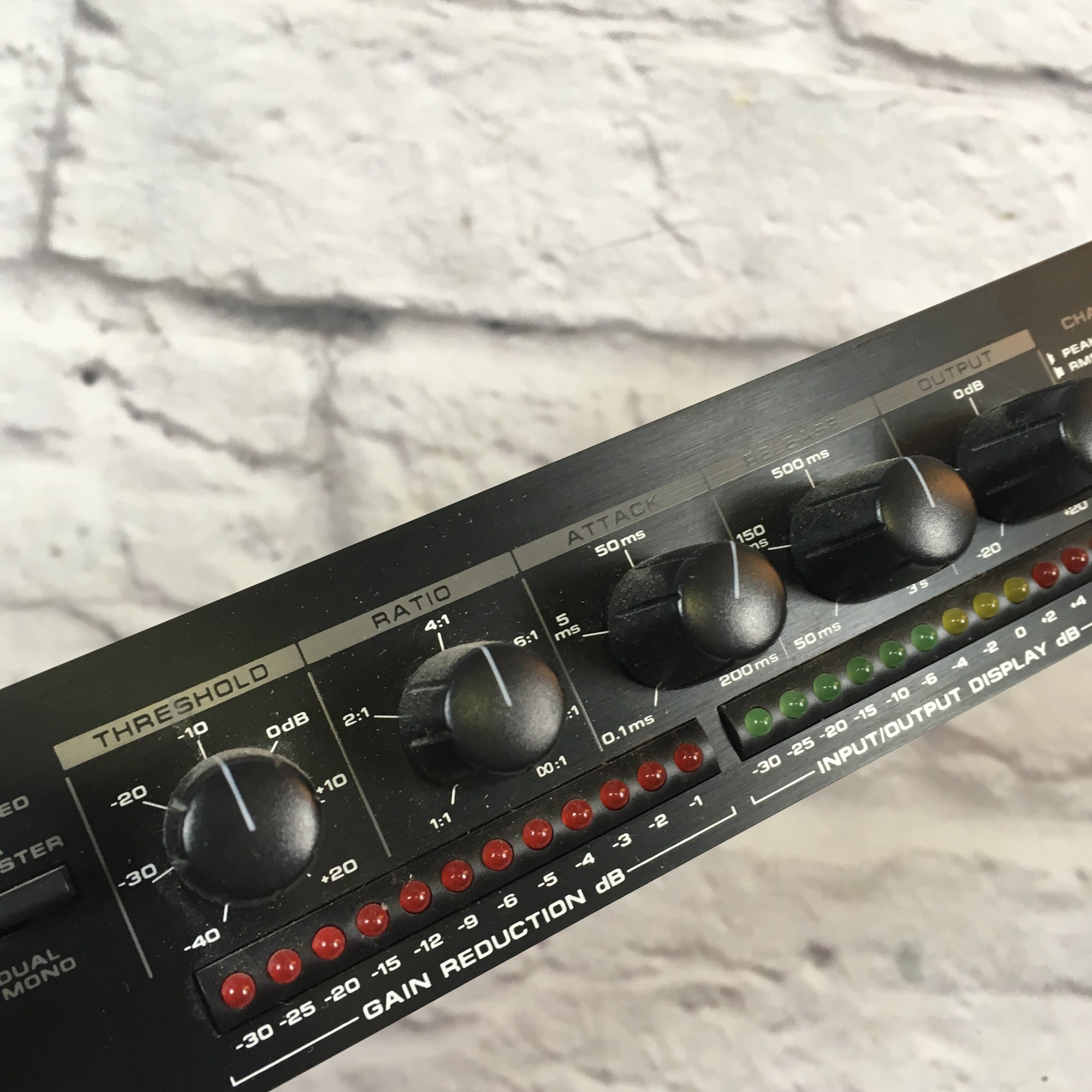 Alesis 3630 Compressor (Used) | FrontEndAudio.com