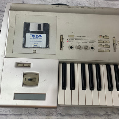 Korg Triton Studio Workstation