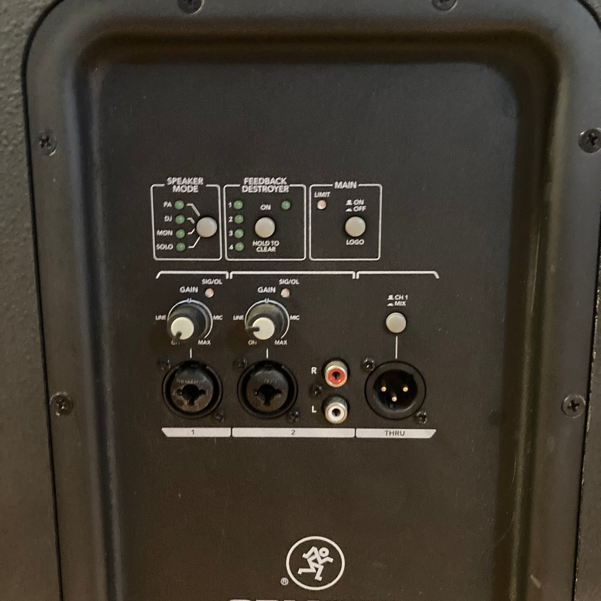 Mackie SRM650 1600W 15 Powered Speaker