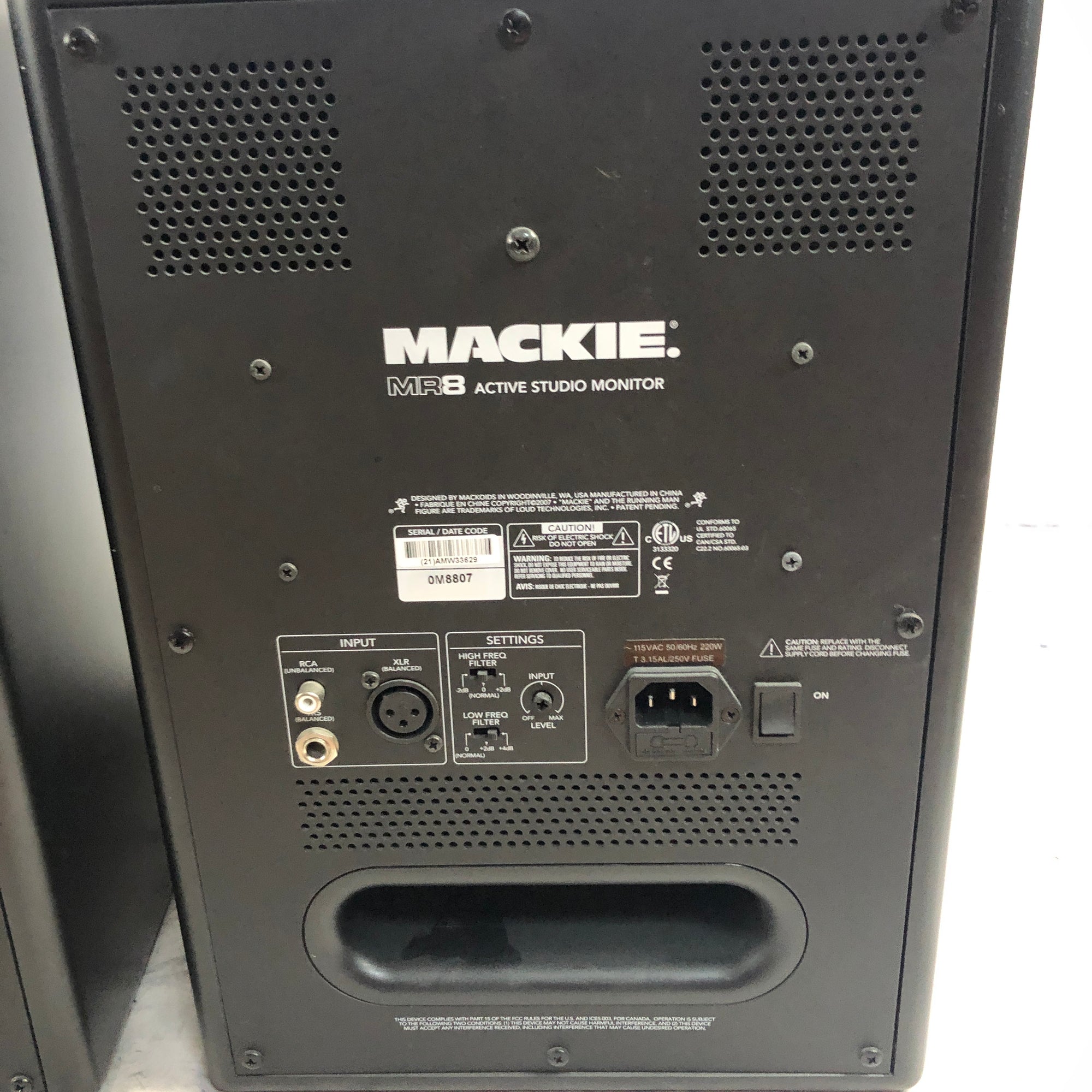 Mackie MR8 Studio Monitor Pair