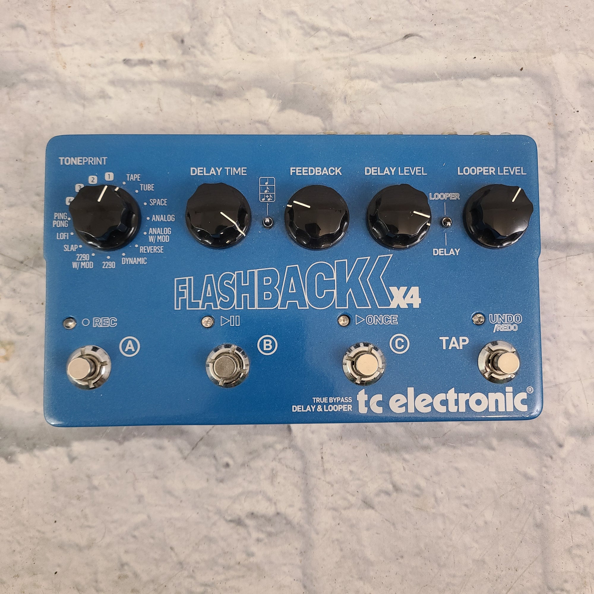 flashback pedal TC Electronic Flashback Delay Pedal
