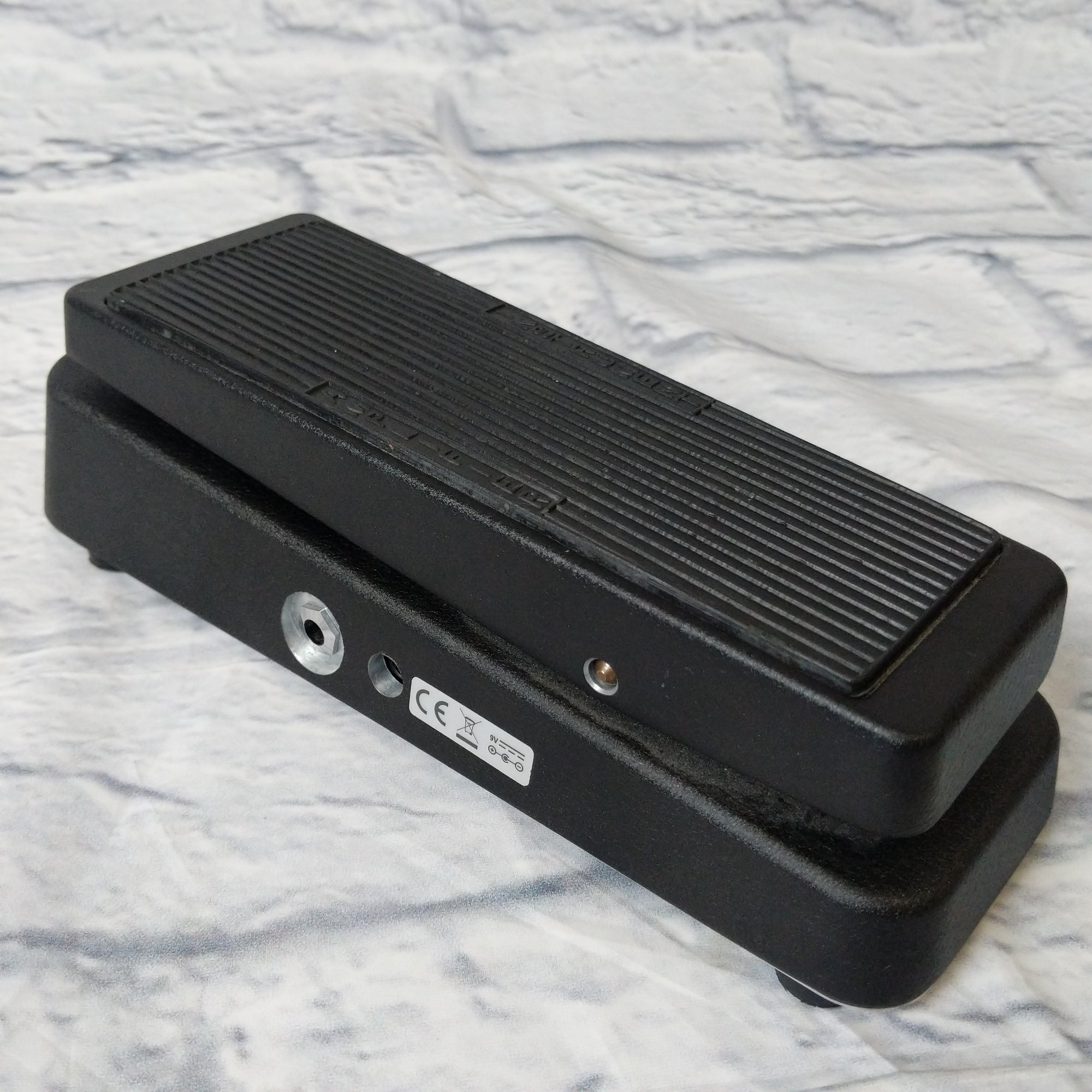 Dunlop GCB95 Cry Baby Wah Pedal for Electric Guitar
