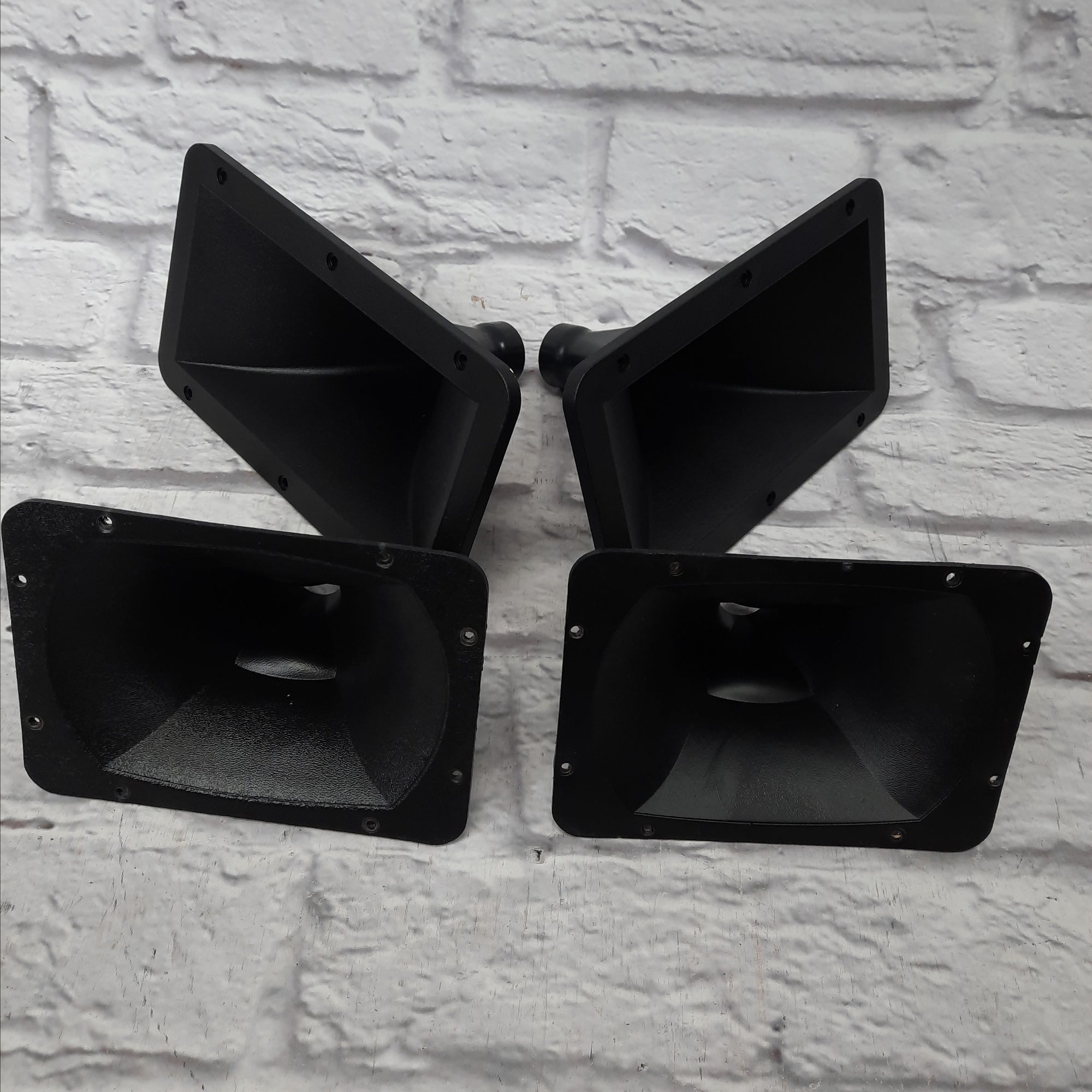 Unknown Speaker Horns
