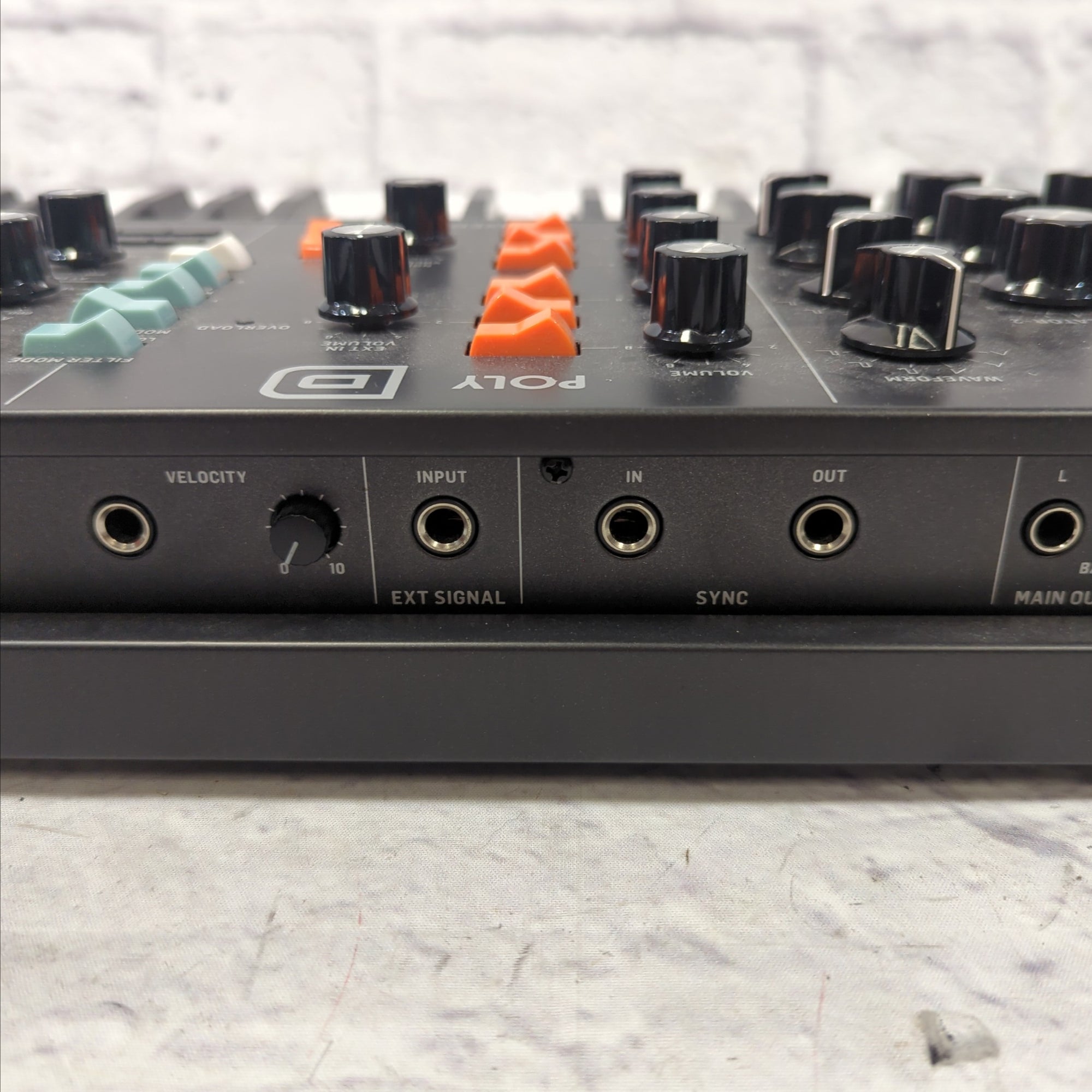 Behringer Poly D 4-Voice Po