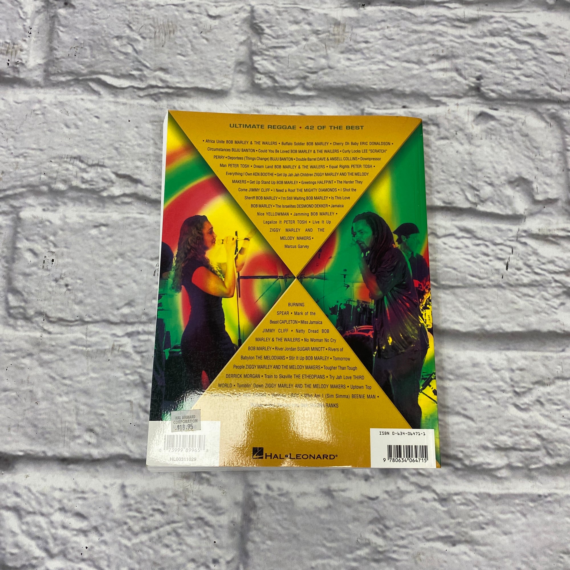 Hal Leonard Ultimate Reggae Piano/Vocal/Guitar Book