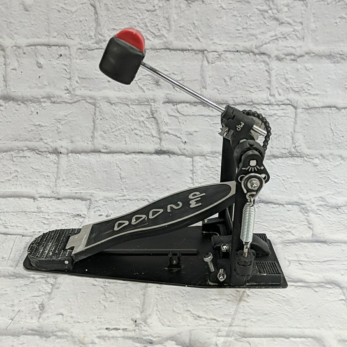 DW 2000 Single Kick Pedal