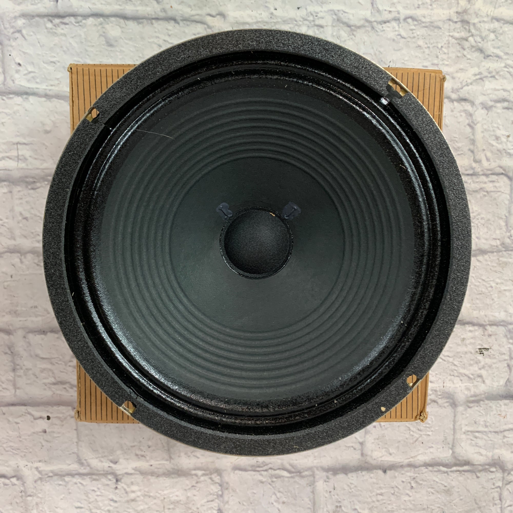 Celestion Vintage 30 16 Ohm. Speaker - Evolution Music