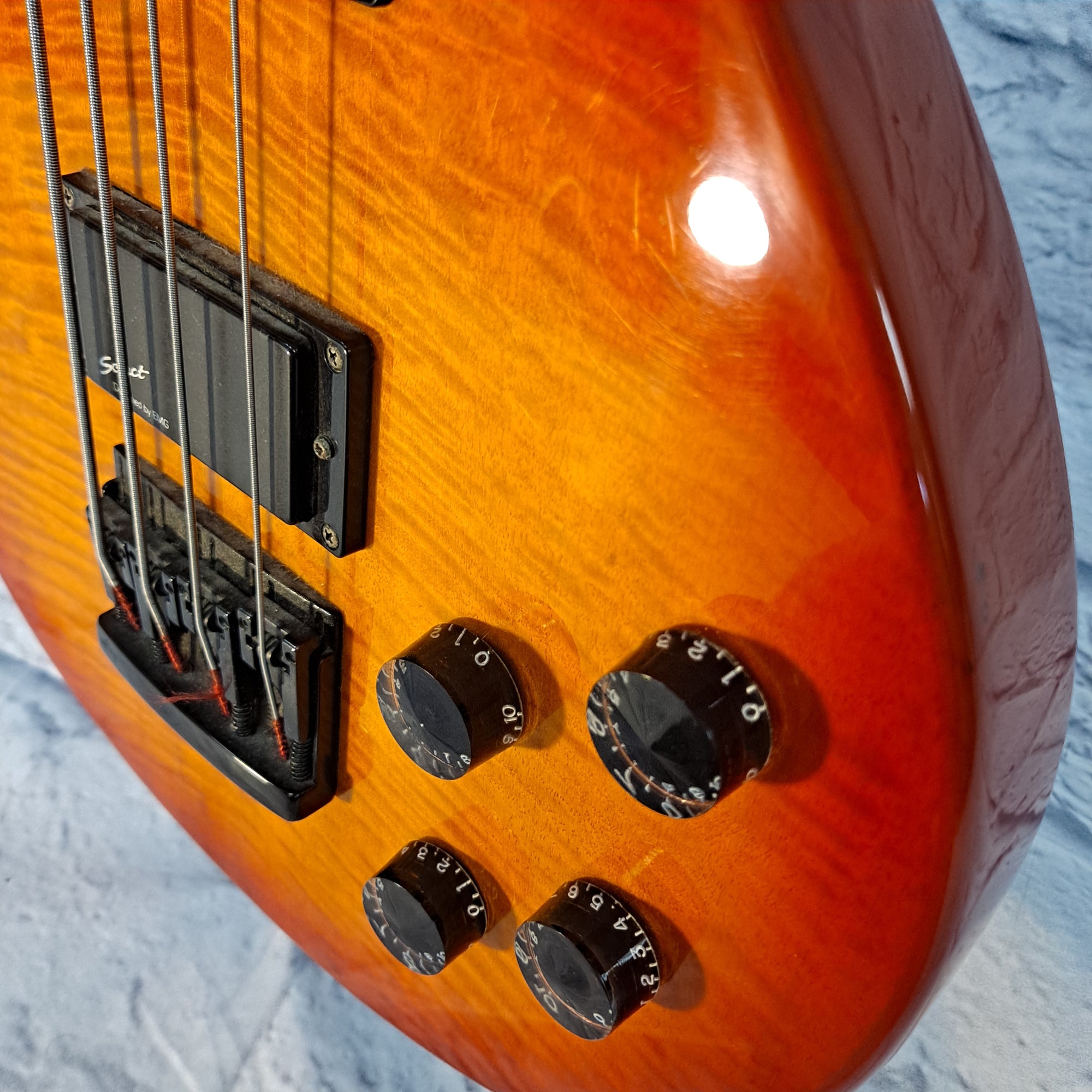 Epiphone Les Paul Bass Guitar - Evolution Music