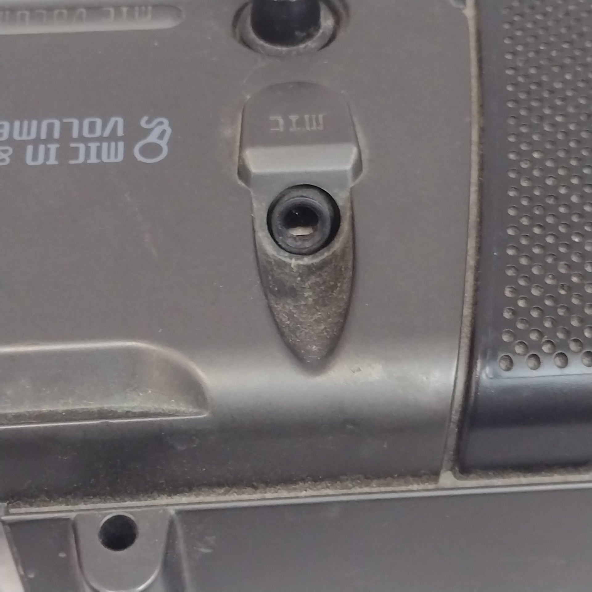 Casio CTK-700 61-Key Electronic Keyboard