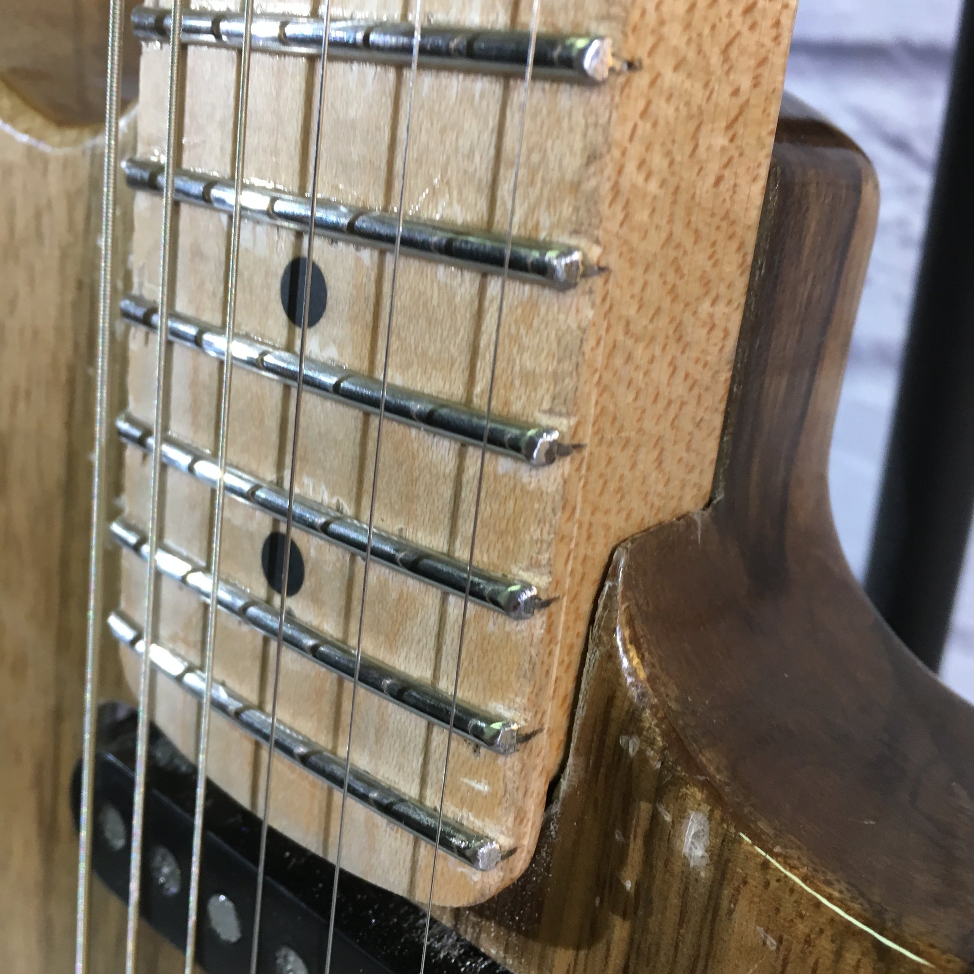 ** Gatto S Style Natural Black Limba with TKL Gig Bag